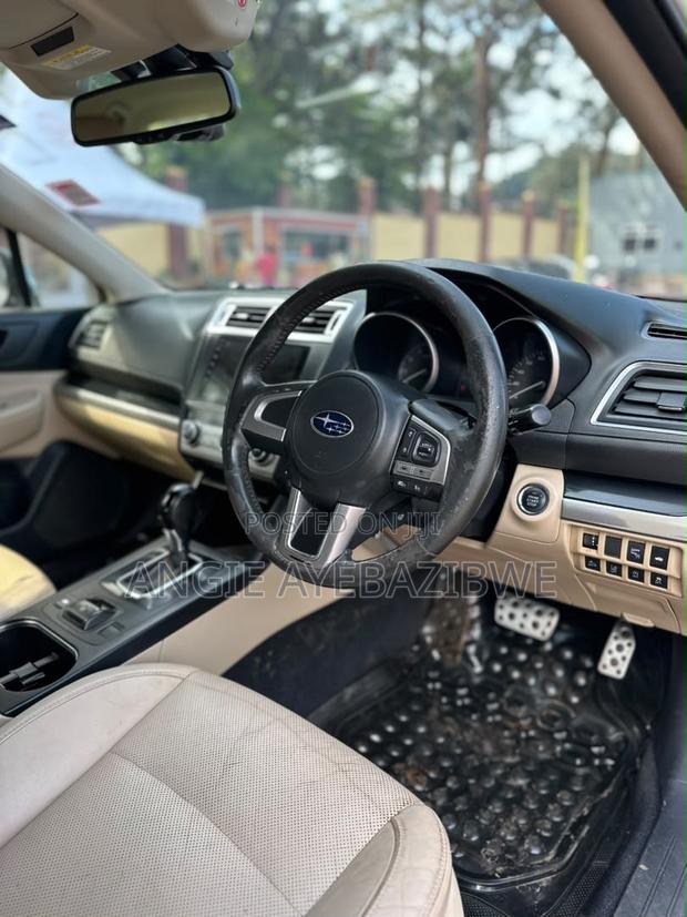 Subaru Legacy 2016 Gray