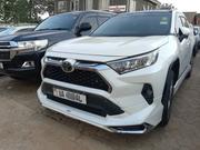 Toyota RAV4 XLE Premium FWD 2019 White for sale