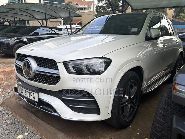 Mercedes-Benz GLE-Class 2022 White