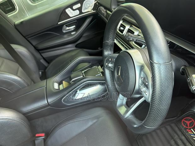 Mercedes-Benz GLE-Class 2022 White
