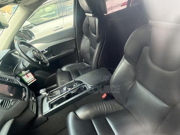 Volvo XC90 2019 Gray