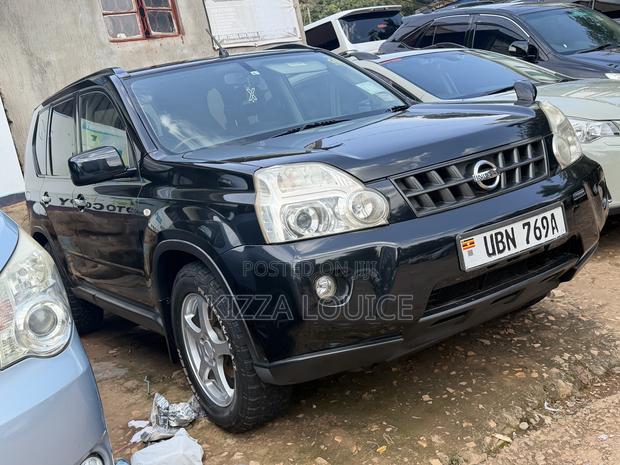 Nissan X-Trail 2012 Black
