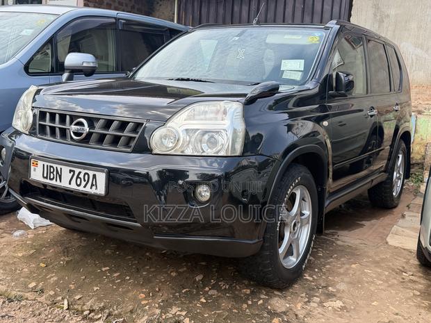 Nissan X-Trail 2012 Black