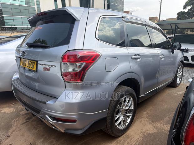 Subaru Forester 2.0XT Premium AWD 2016 Silver