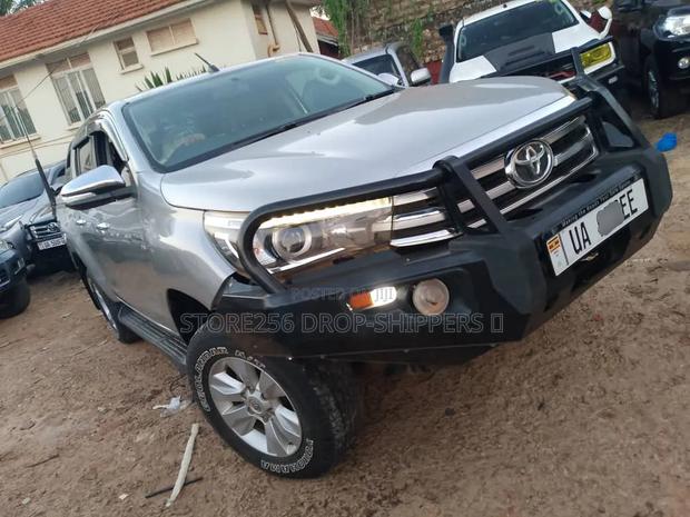 Toyota Hilux Revo Double Cab Deisel 2.8 AWD 2016 Silver
