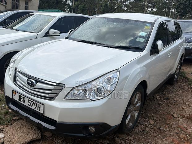 Subaru Outback 2013 White