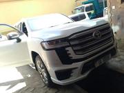 Toyota Land Cruiser LC300 2023 White for sale