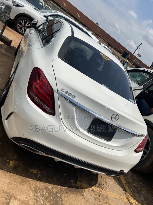 Mercedes-Benz C200 2017 White