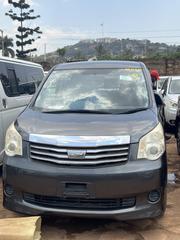 Toyota Noah 2012 Gray for sale