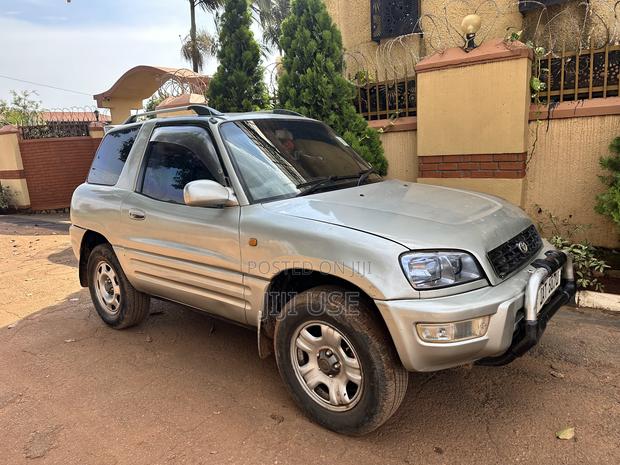 Toyota RAV4 2001 Silver