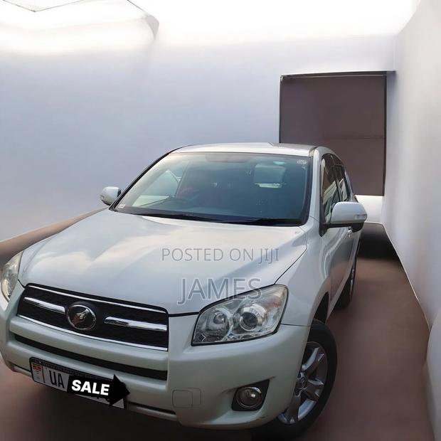 Toyota RAV4 2.5 4x4 2011 Pearl