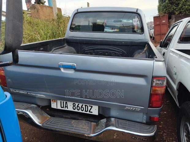 Toyota Hilux 1999