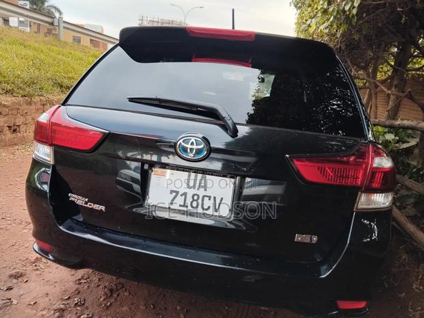 Toyota Corolla Fielder 2016 Black