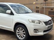Toyota Vanguard 2012 White for sale
