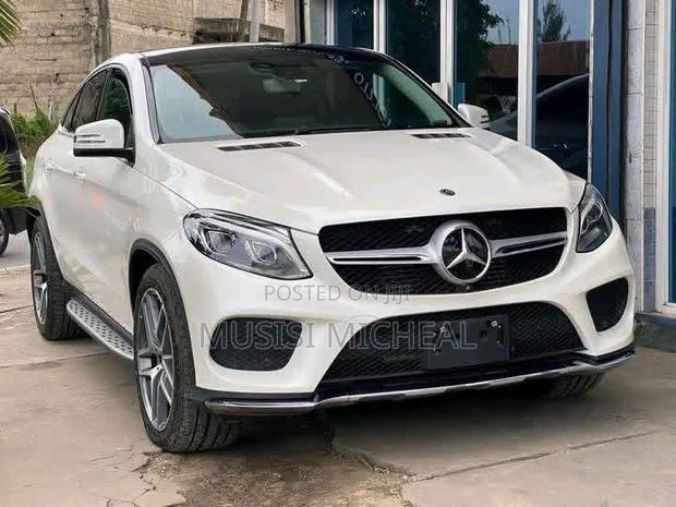 Mercedes-Benz GLE-Class GLE 350d 4MATIC 2018 White