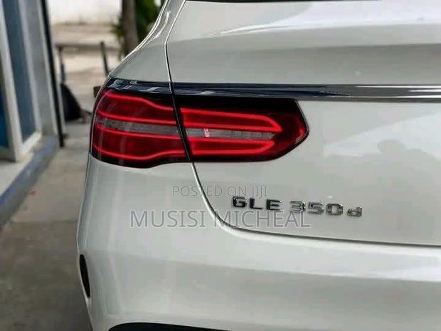 Mercedes-Benz GLE-Class GLE 350d 4MATIC 2018 White