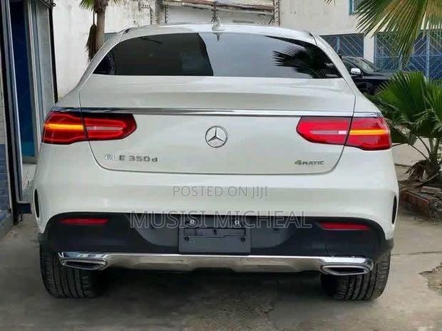 Mercedes-Benz GLE-Class GLE 350d 4MATIC 2018 White