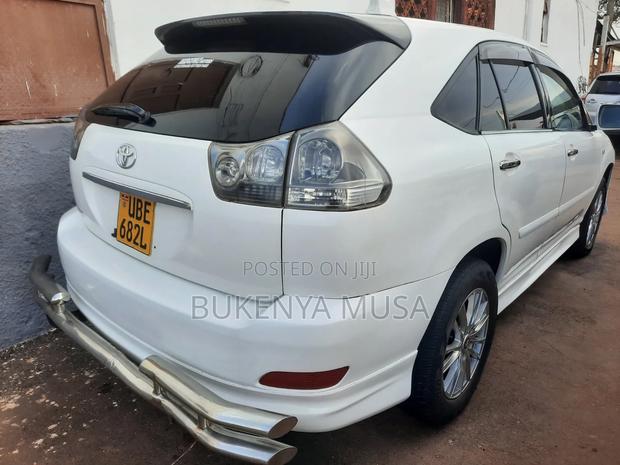 Toyota Harrier 2009 White