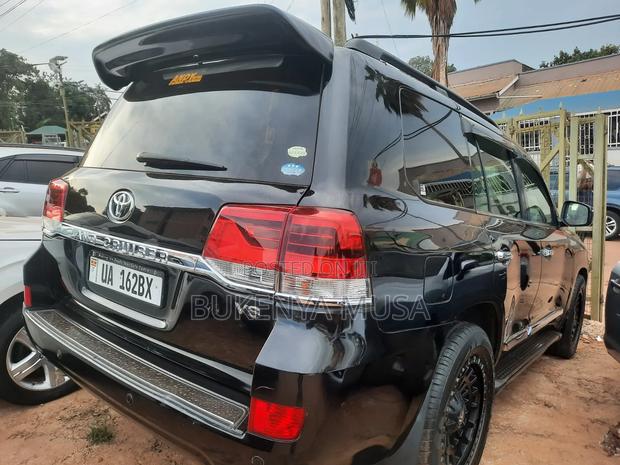 Toyota Land Cruiser Prado 2012 Black