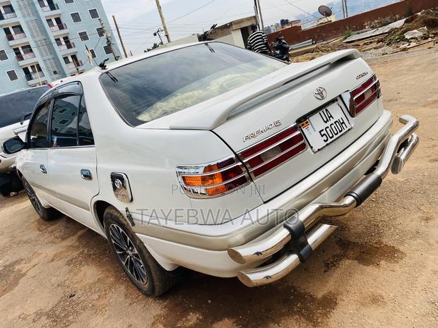 Toyota Corona Premio 1.8 FWD 1999
