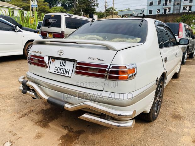 Toyota Corona Premio 1.8 FWD 1999