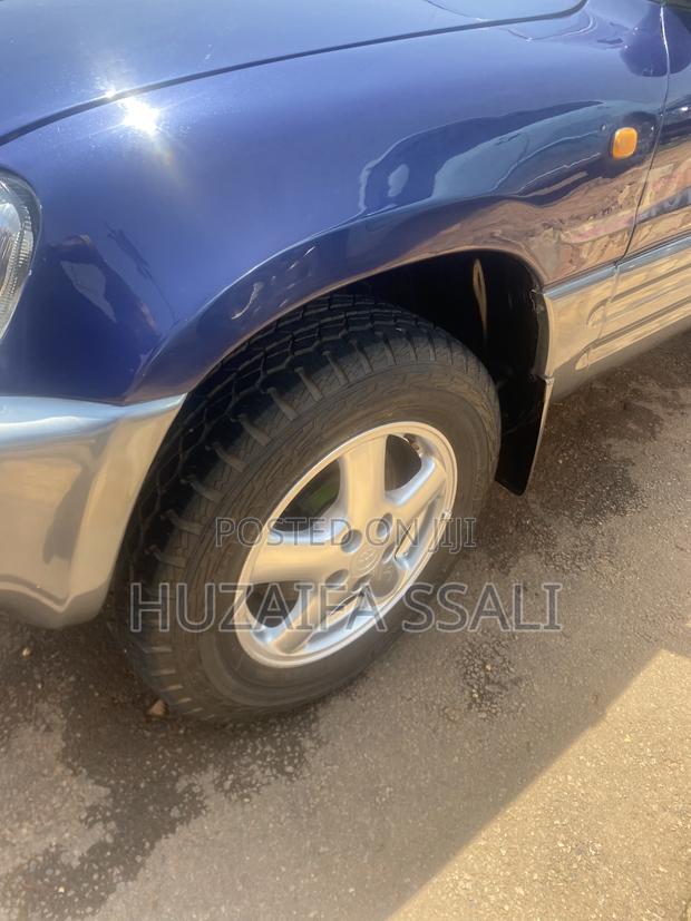 Toyota RAV4 2008 Blue