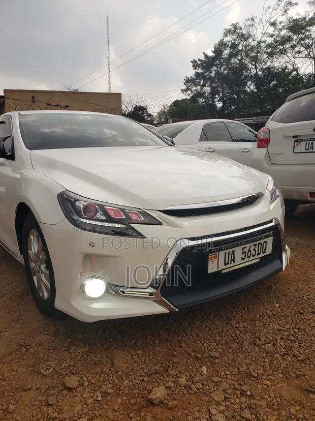 Toyota Mark X 2014 Off white