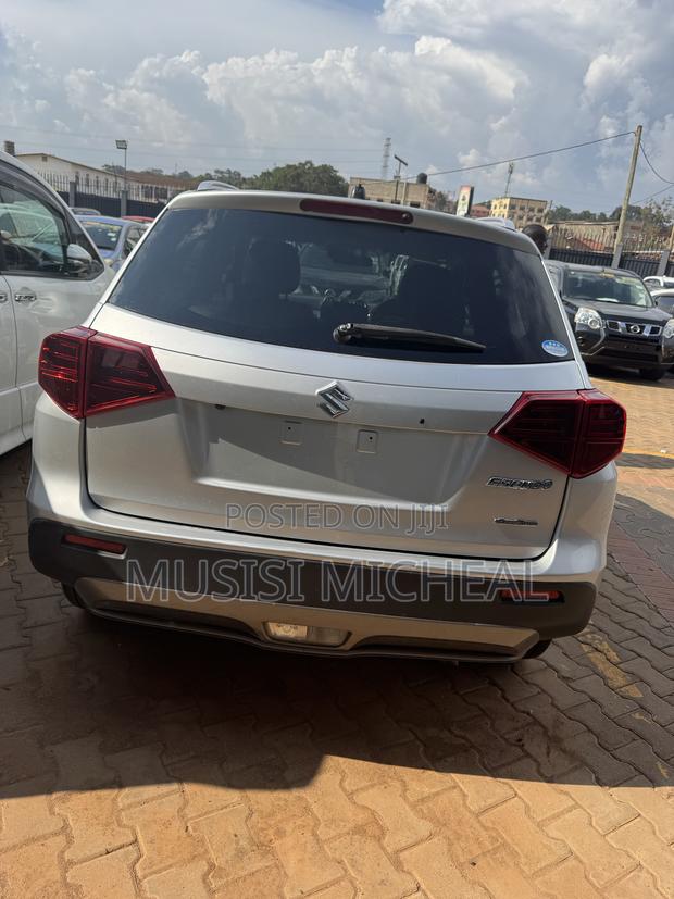 Suzuki Escudo 2019 Silver