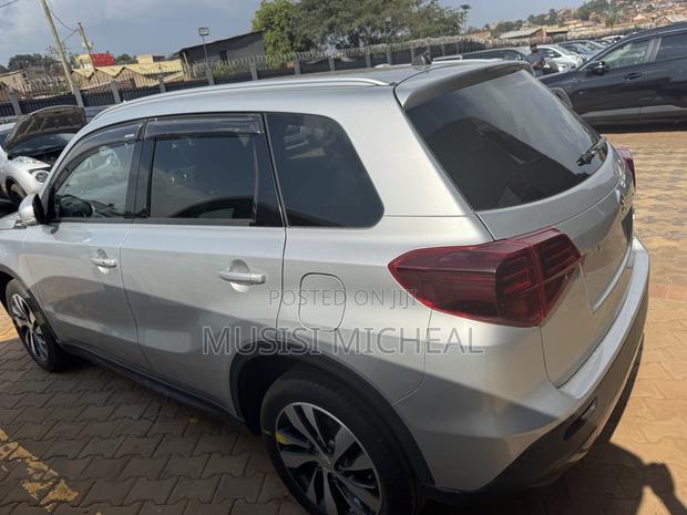 Suzuki Escudo 2019 Silver