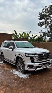 Toyota Land Cruiser LC300 2023 Pearl for sale