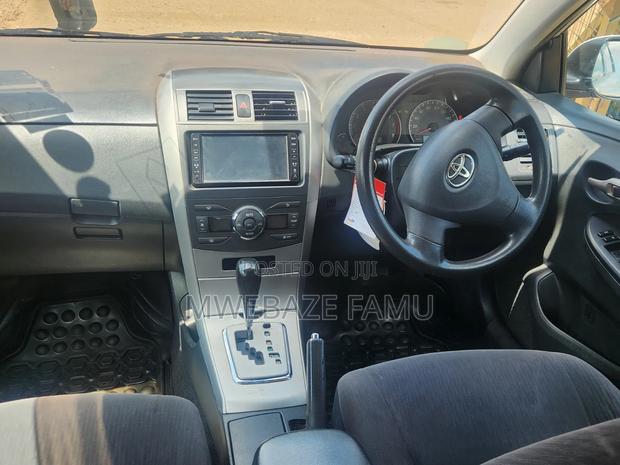 Toyota Corolla Fielder 2010 Silver