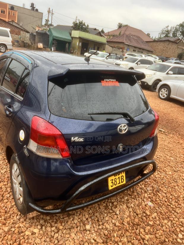 Toyota Vitz 1.3 AWD 5dr 2008 Blue