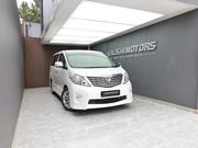 Toyota Alphard 2.4 Petrol FWD 2010 White for sale