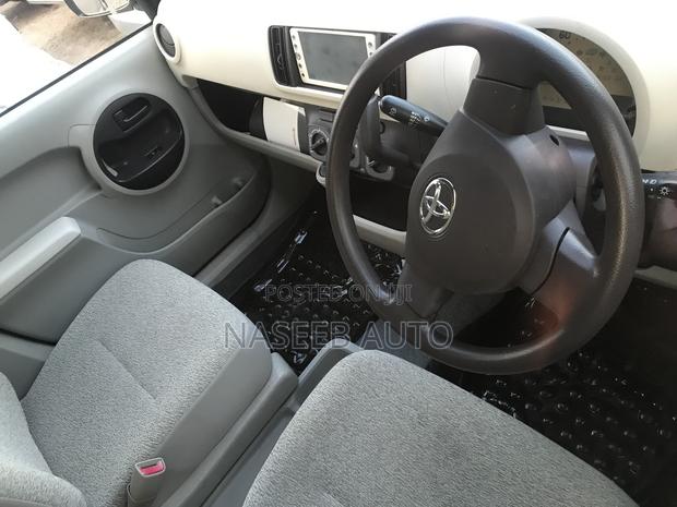 Toyota Passo 2010 Gray
