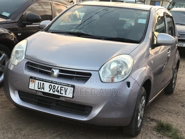 Toyota Passo 2010 Gray