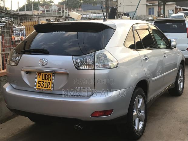 Toyota Harrier 2010 Silver