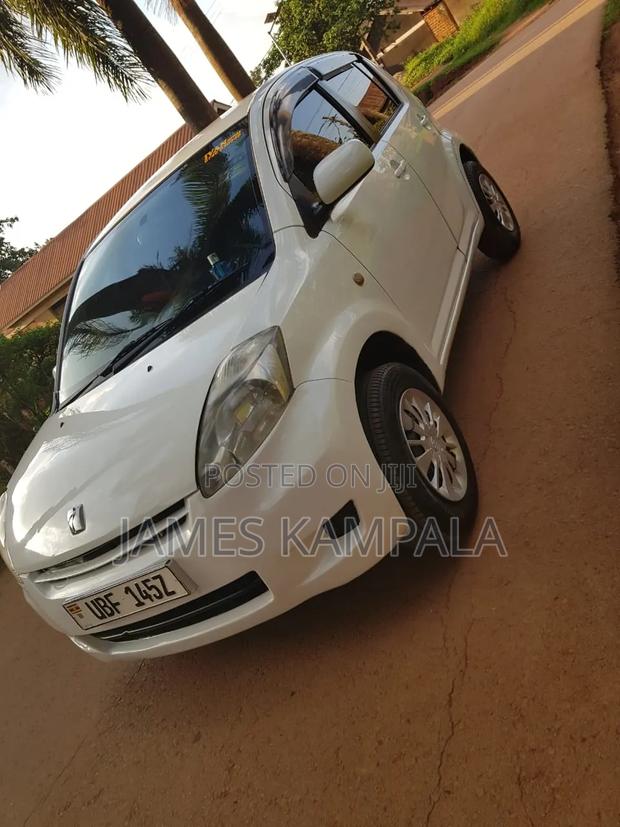 Toyota Passo 1.0 AWD 2008 White