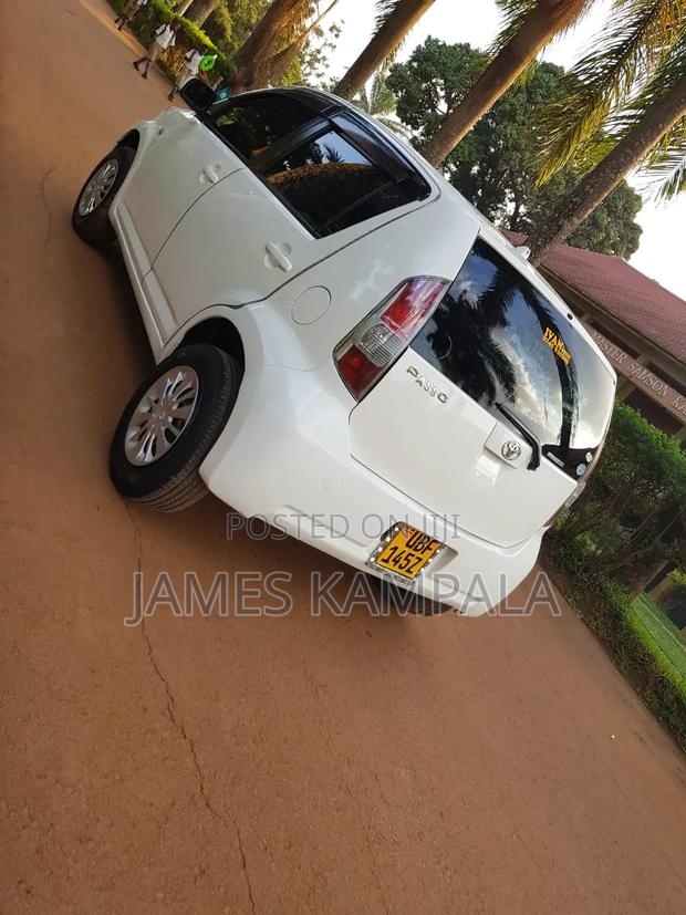 Toyota Passo 1.0 AWD 2008 White
