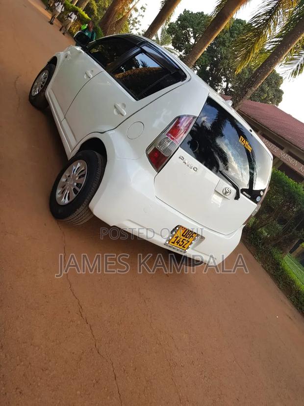 Toyota Passo 1.0 AWD 2008 White