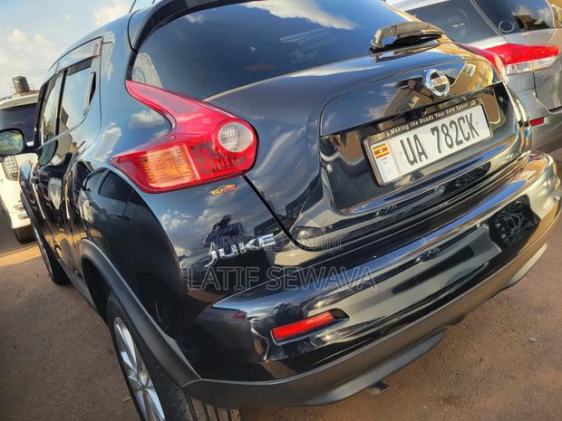 Nissan Juke S 4dr Hatchback (1.6L 4cyl Turbo CVT) 2014 Black