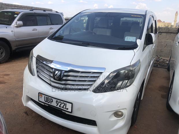 Toyota Alphard 2010 White