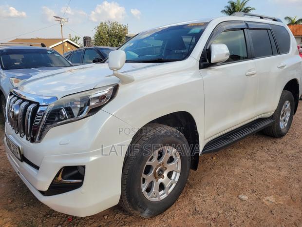 Toyota Land Cruiser Prado 2.8 D-4D 2015 White