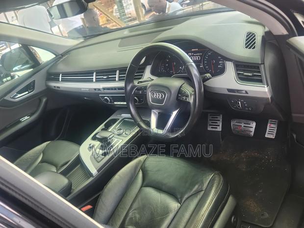 Audi Q7 2018 Black