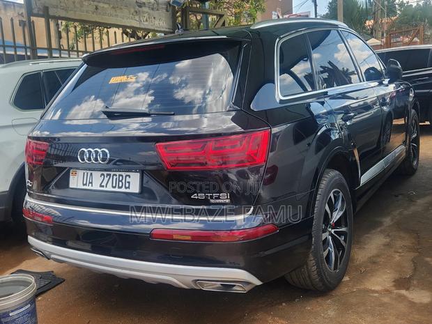 Audi Q7 2018 Black