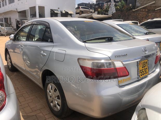 Toyota Premio 2010 Silver