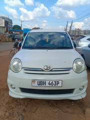 Toyota Sienta 2010 White for sale