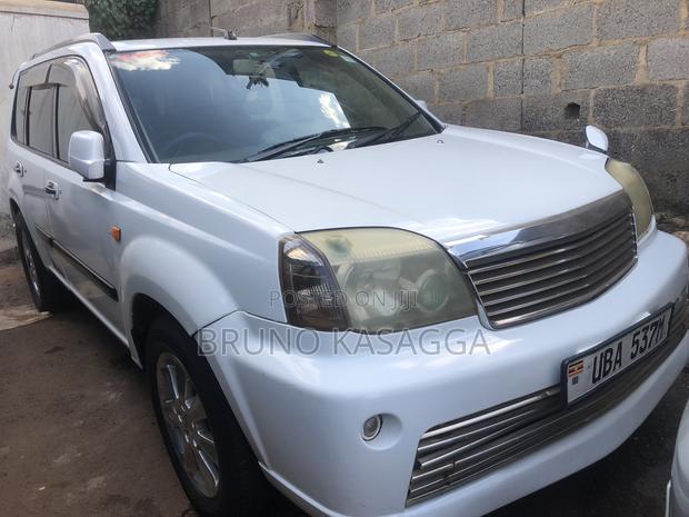 Nissan X-Trail 2002 White