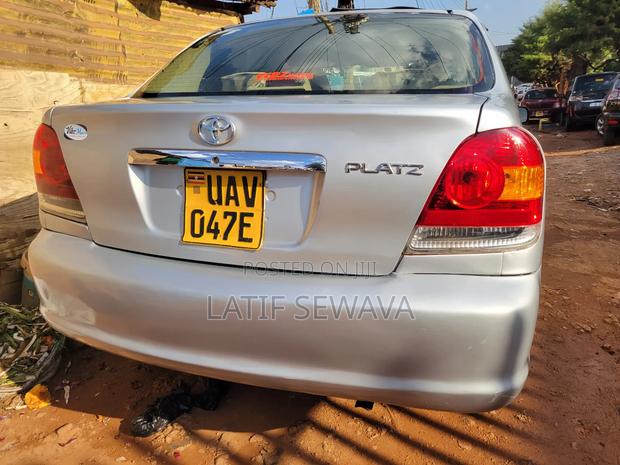 Toyota Platz 1.5 FWD 2003 Silver