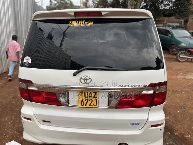 Toyota Alphard 2006 White
