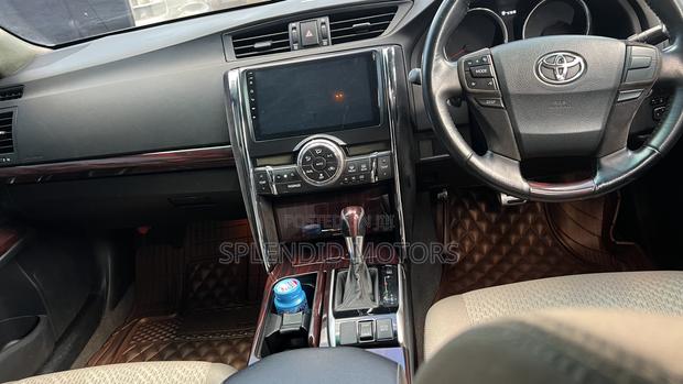 Toyota Mark X 2012 White